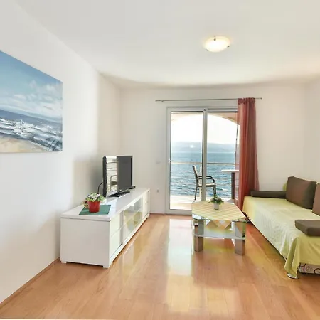 Two-bedroom In Apartamento *