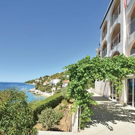Cozy In With House Sea View